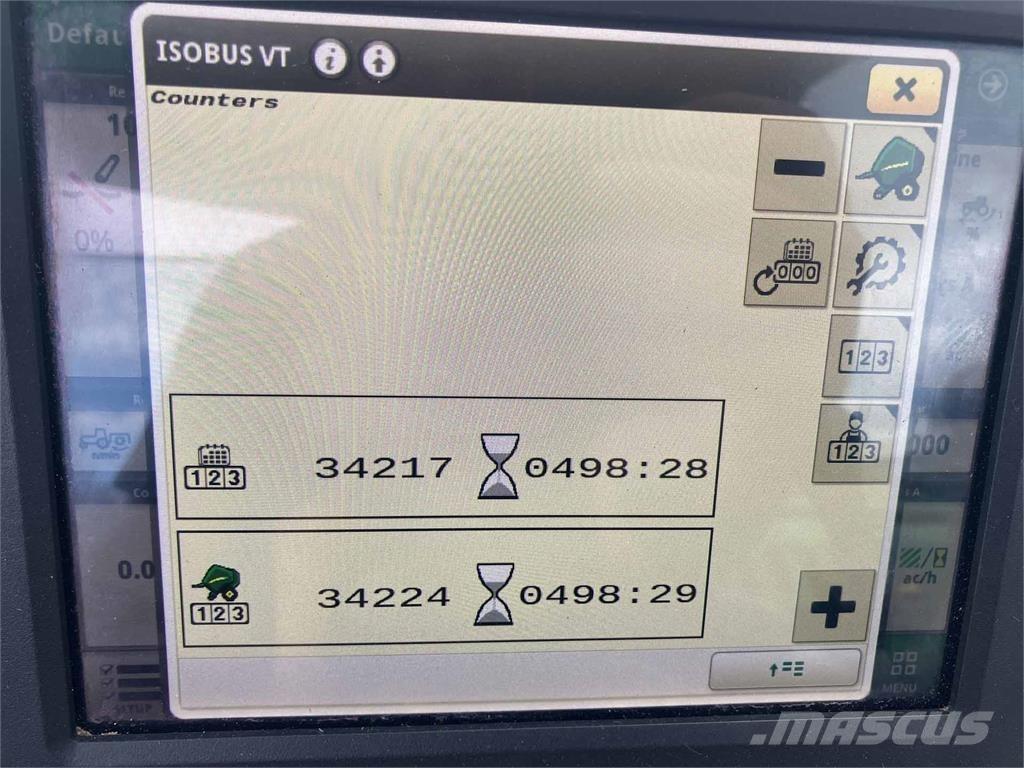 John Deere V451R 犁耙和摊草机