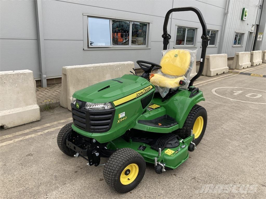John Deere X940 骑乘式割草机