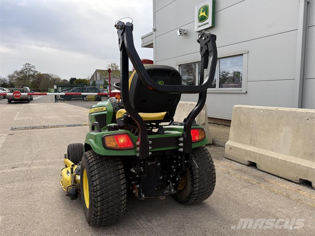 John Deere X940 骑乘式割草机