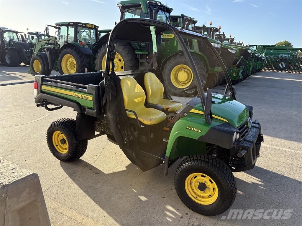 John Deere XUV855M 全地形车