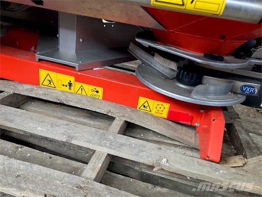 Kuhn Axis 30.2D 液肥喷雾机