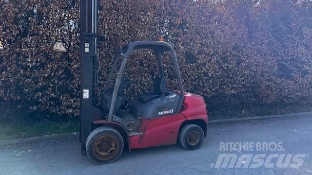 Manitou MI30D 电动叉车