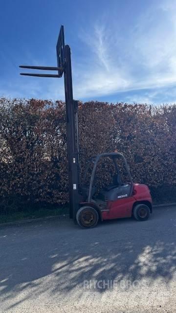 Manitou MI30D 电动叉车