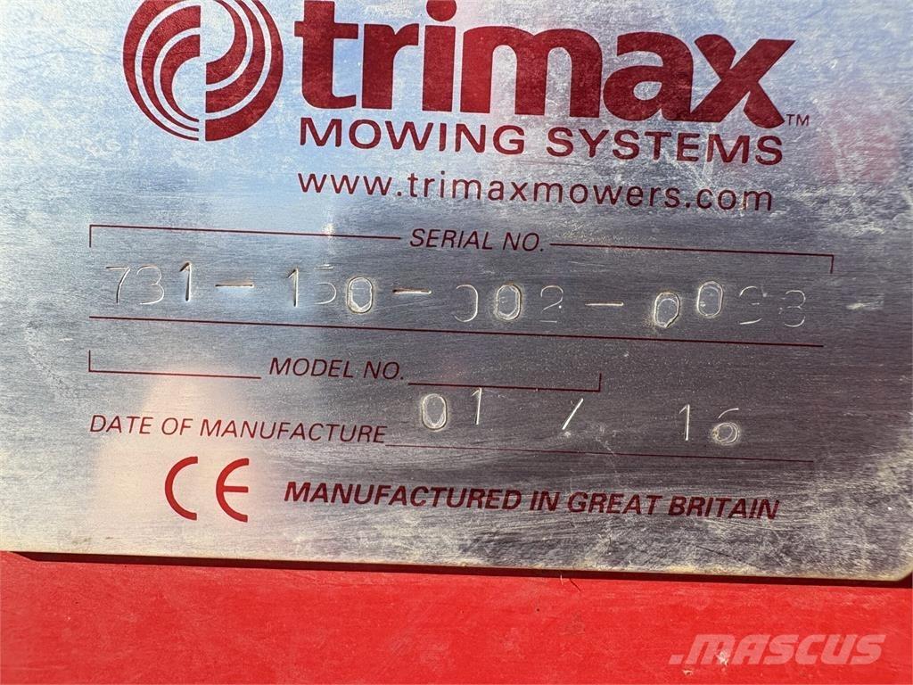 Trimax Striker 150 装载牵引式割草机