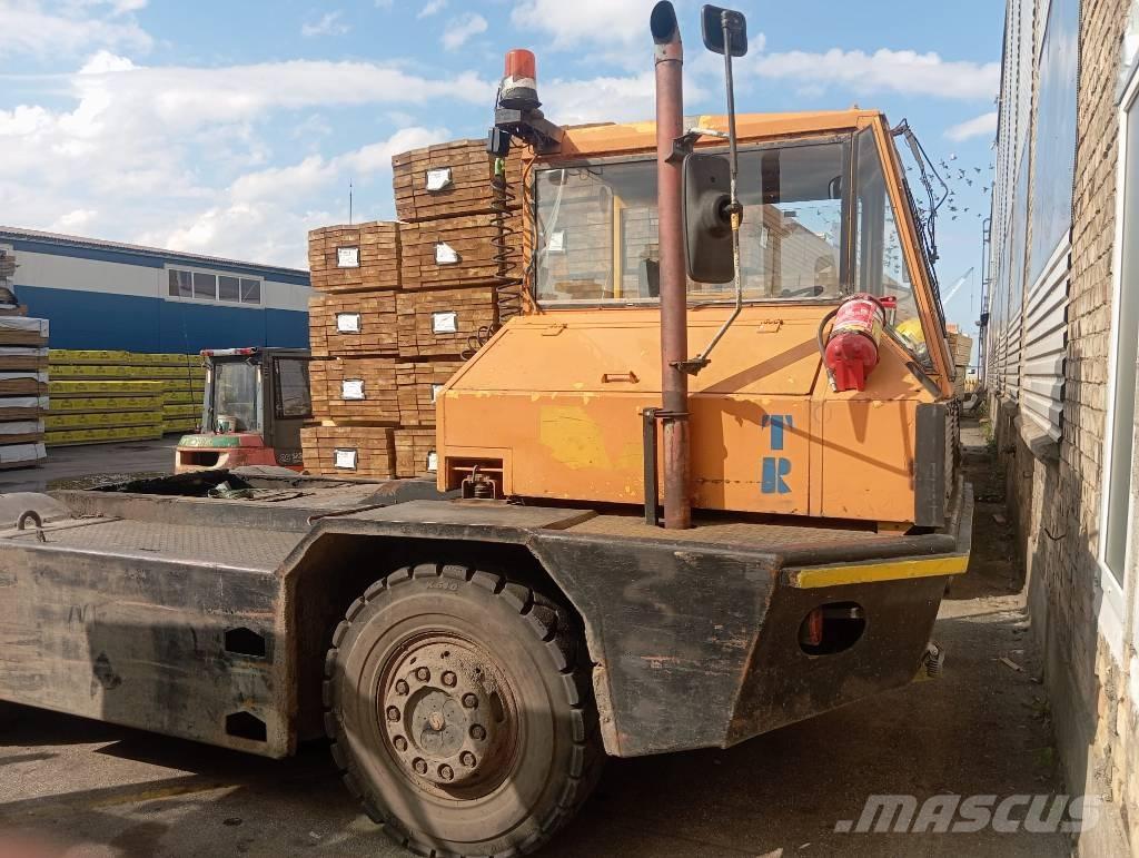 Sisu TR160 AL 4 X4 码头牵引车