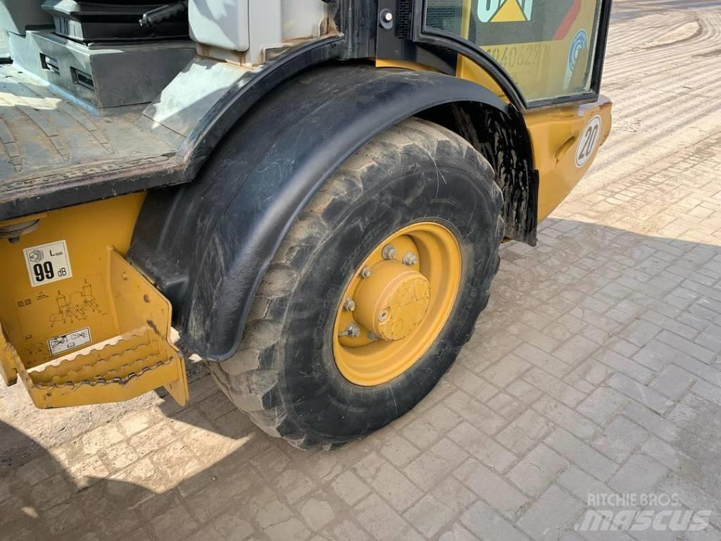 CAT 906 M 轮式装载机
