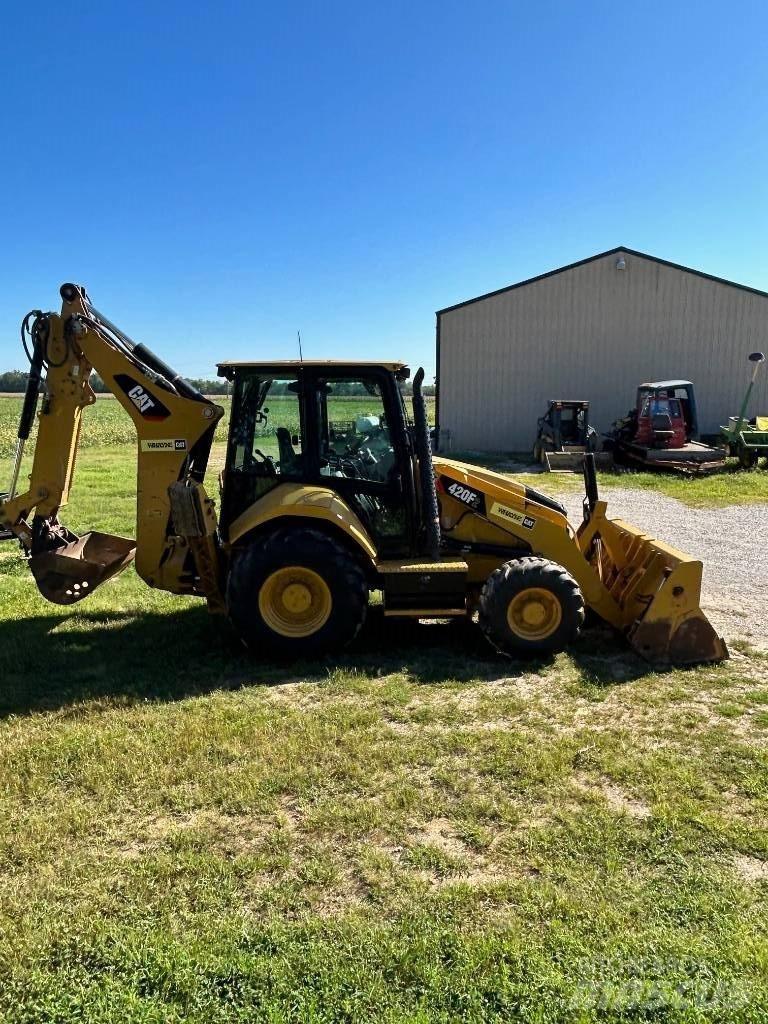 CAT 420 F2 ST 反铲装载机