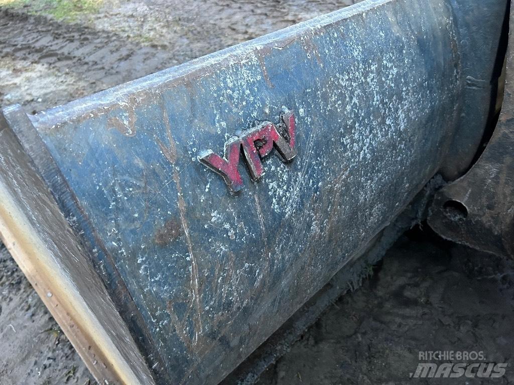 Volvo BM L 120 轮式装载机