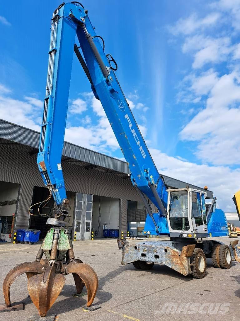 Fuchs MHL350E + Polyp 工业挖掘机