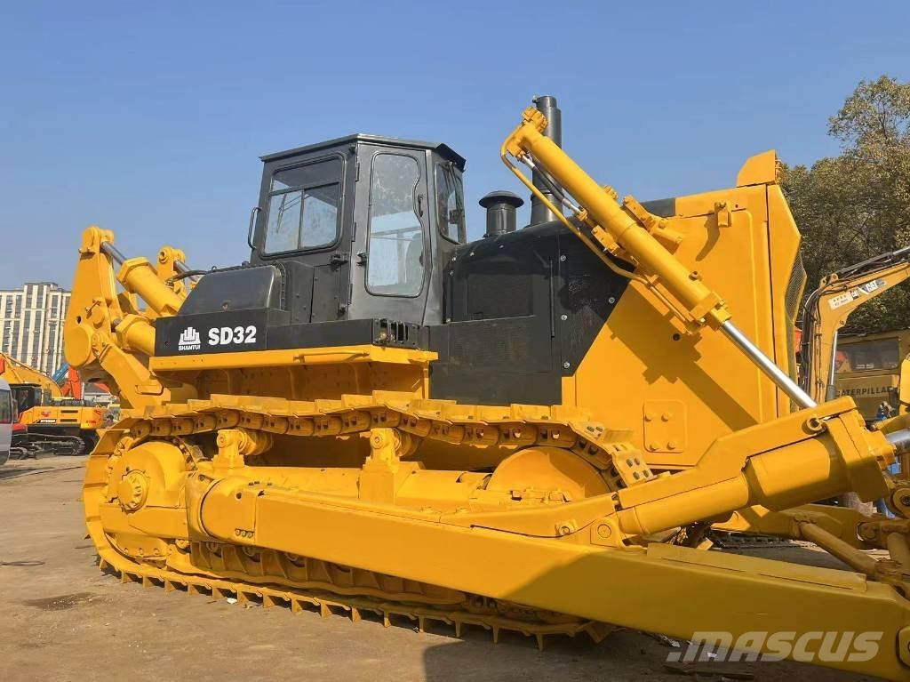 Shantui SD 32 履带式推土机