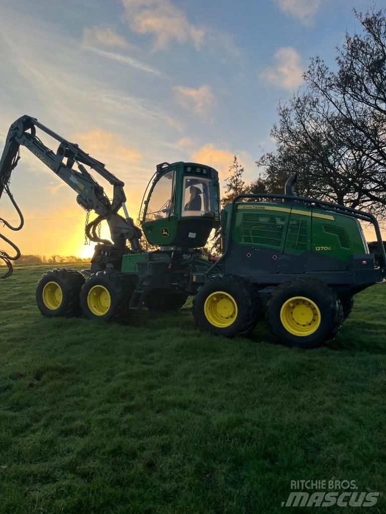 John Deere 1270G 8WD 收割机