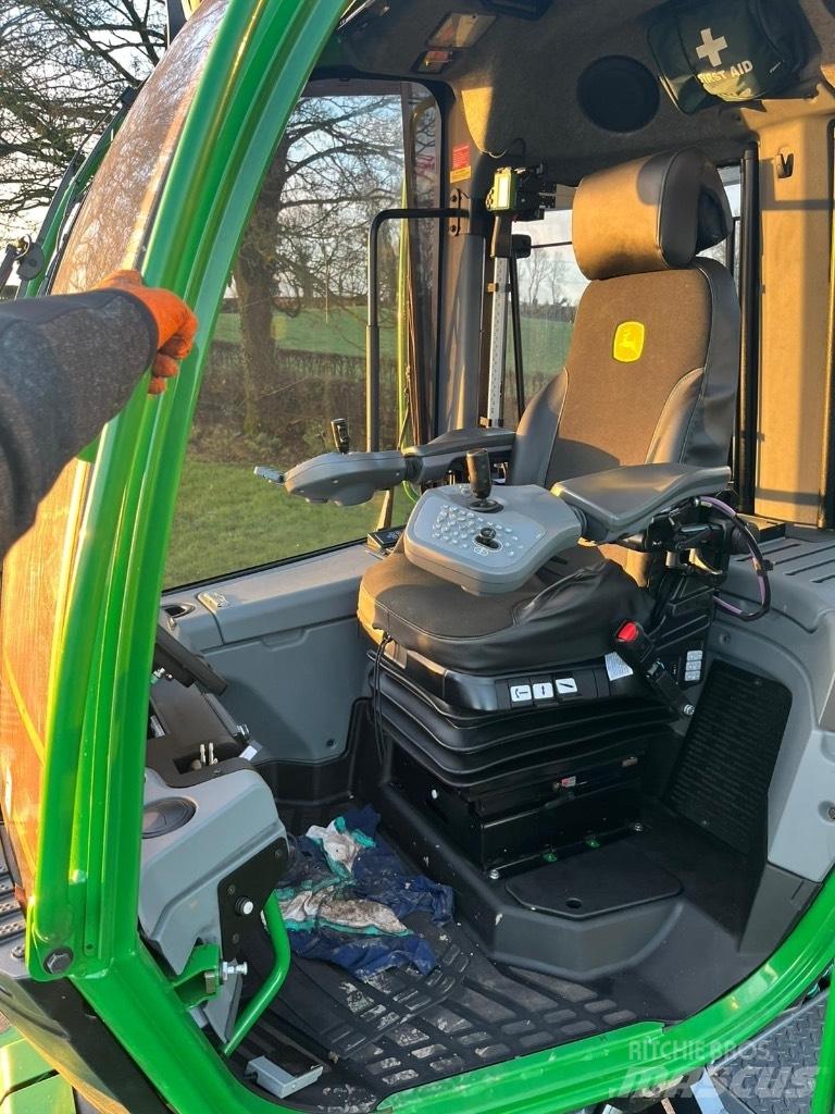 John Deere 1270G 8WD 收割机