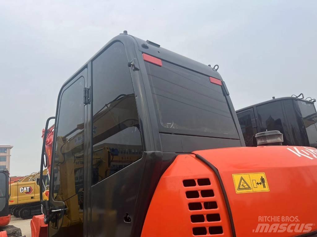 Kubota 183 履带挖掘机