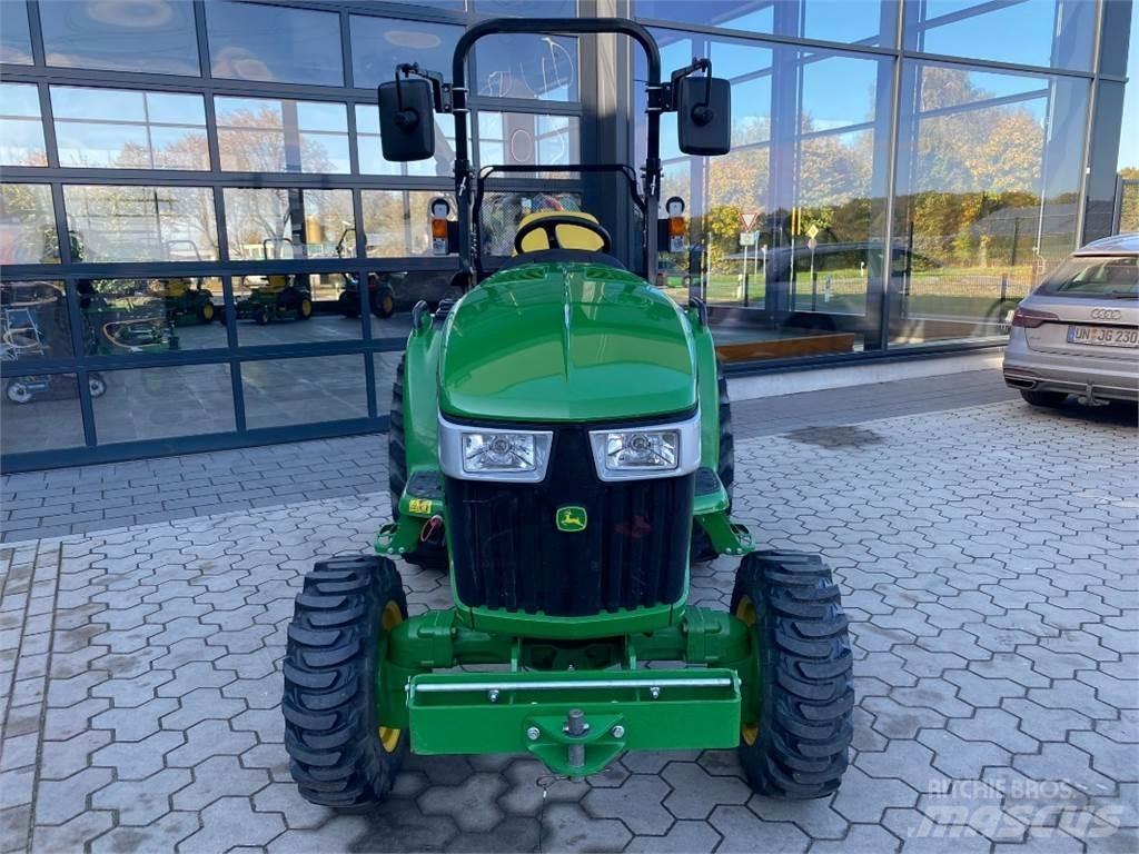 John Deere 3046R 拖拉机/农用车