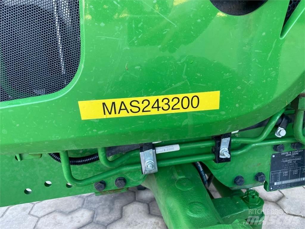 John Deere 3046R 拖拉机/农用车