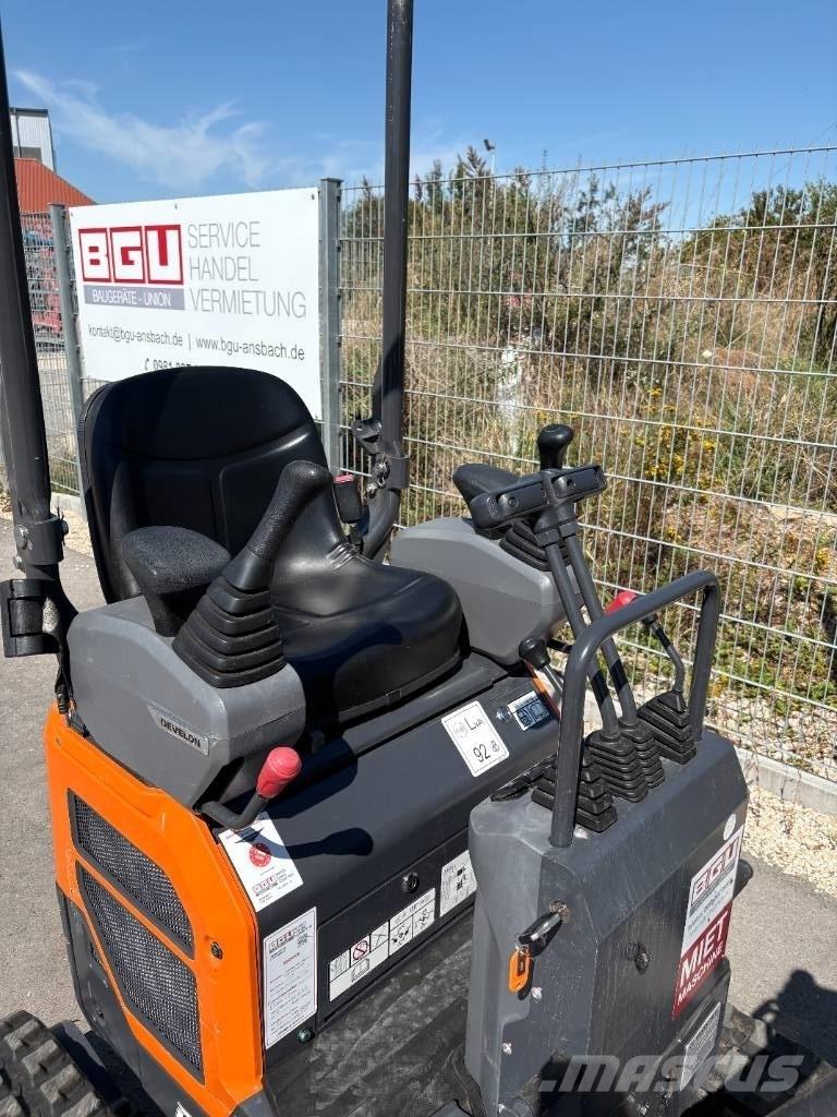 Develon DX 10 Z-7 小型挖掘机