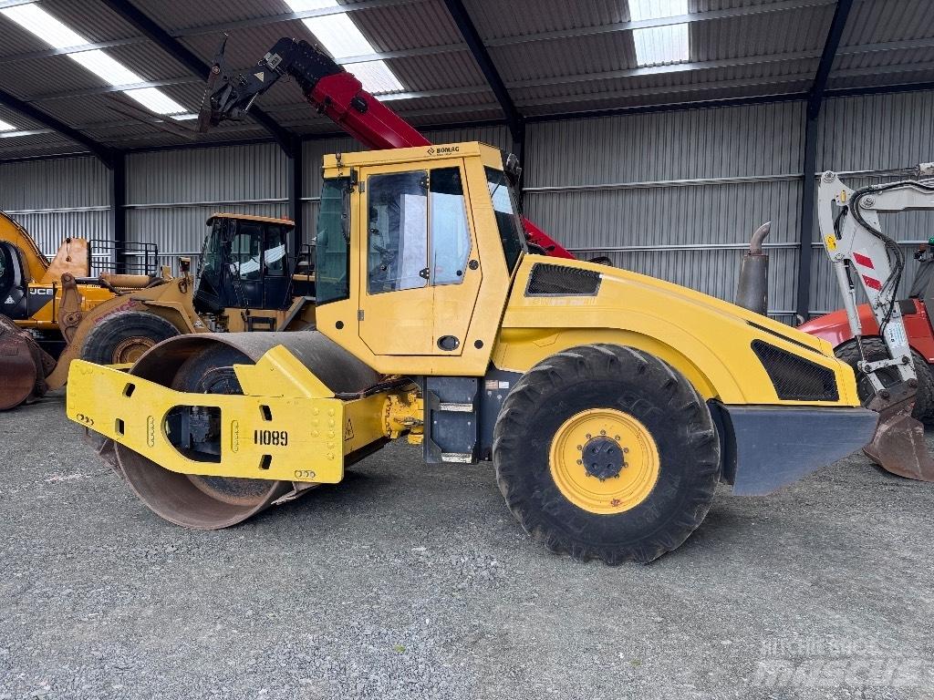 Bomag BW 213 D H-4 单轮压路机