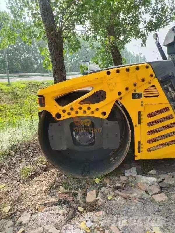 Sakai SW 770 ND 双轮压路机