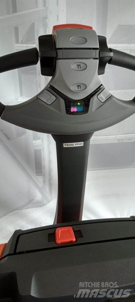 Toyota LWE 160 手摇升降机