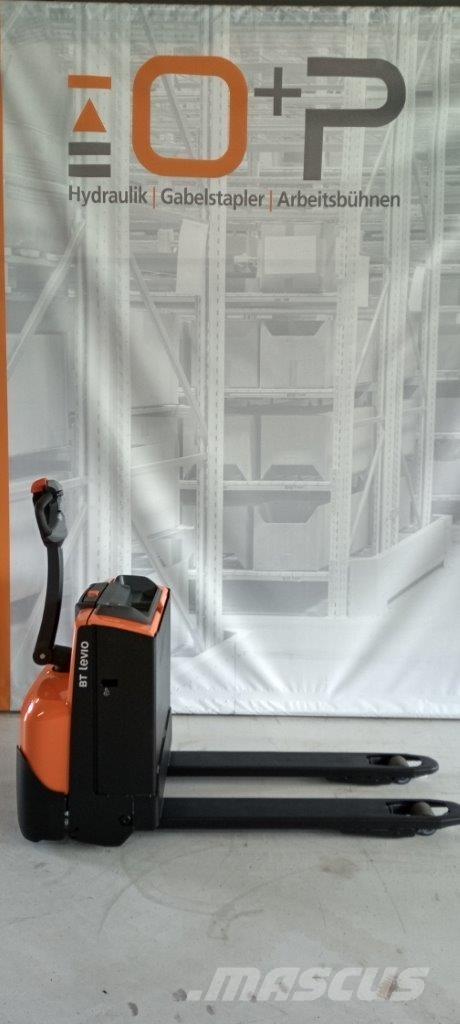 Toyota LWE 160 手推堆垛车