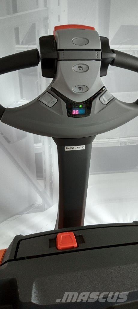 Toyota LWE 160 手推堆垛车