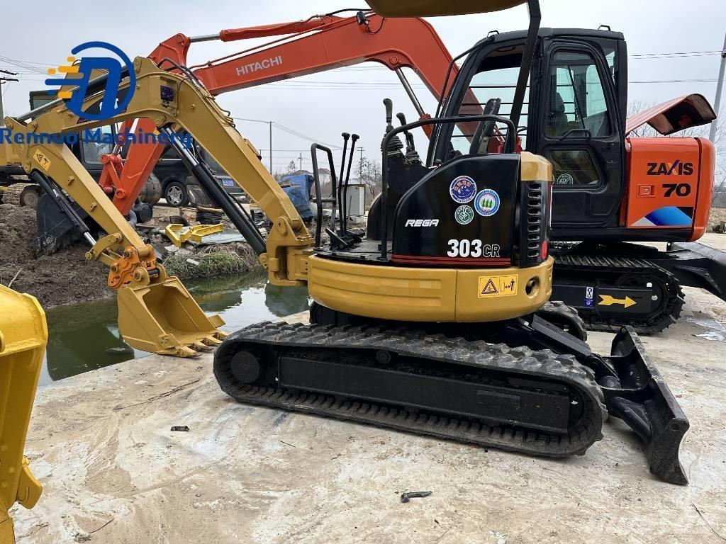 CAT 303 CR 小型挖掘机