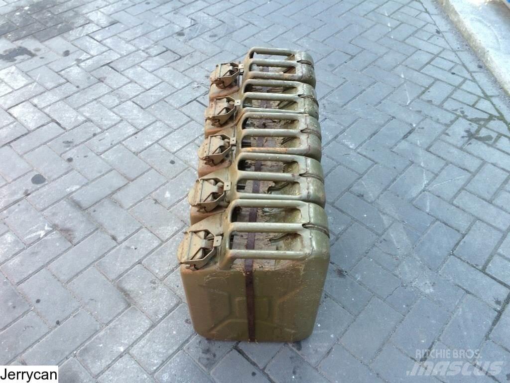  Jerrycan 液体罐箱