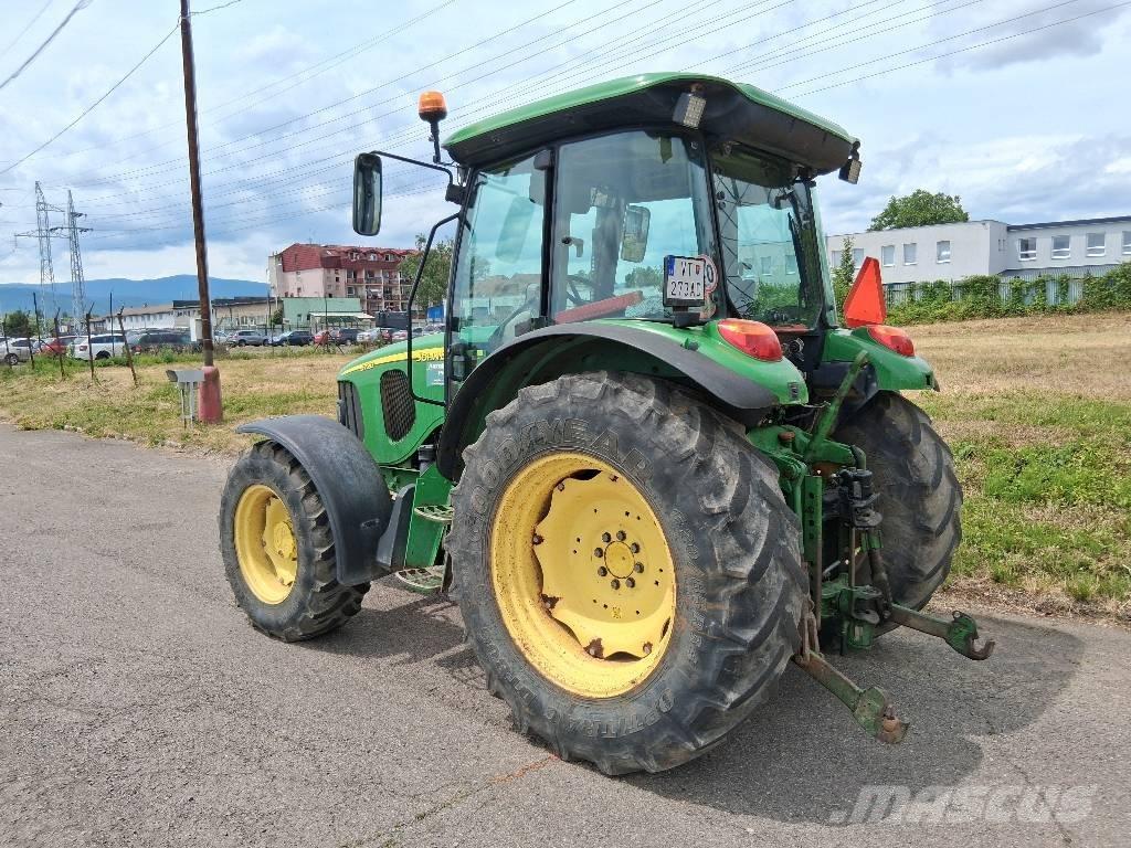 John Deere 5720 拖拉机/农用车