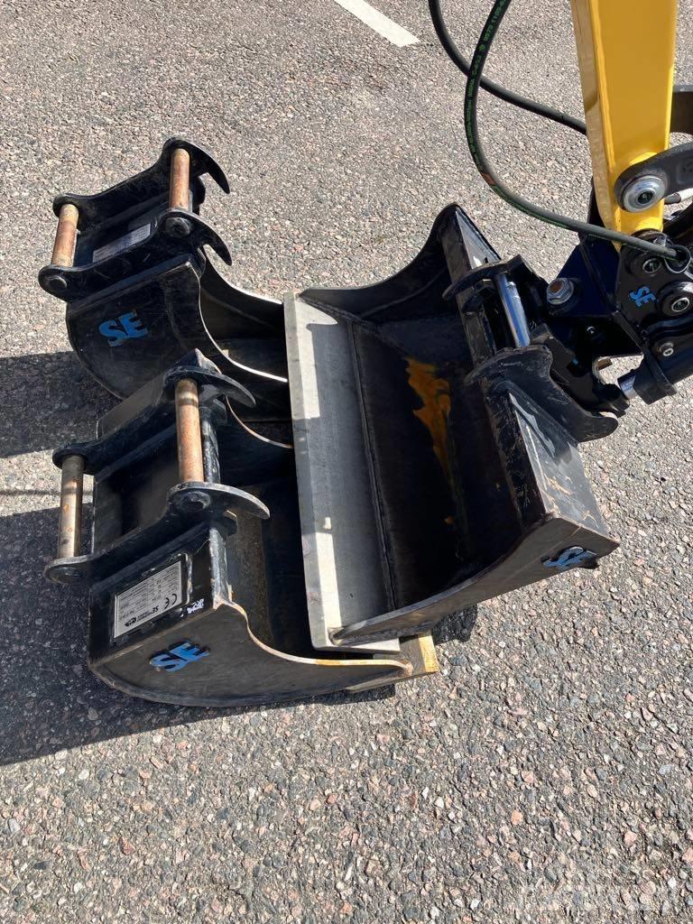 New Holland E14D 小型挖掘机
