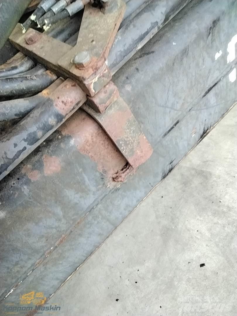 Loglift TJ170 H97 收割起重机