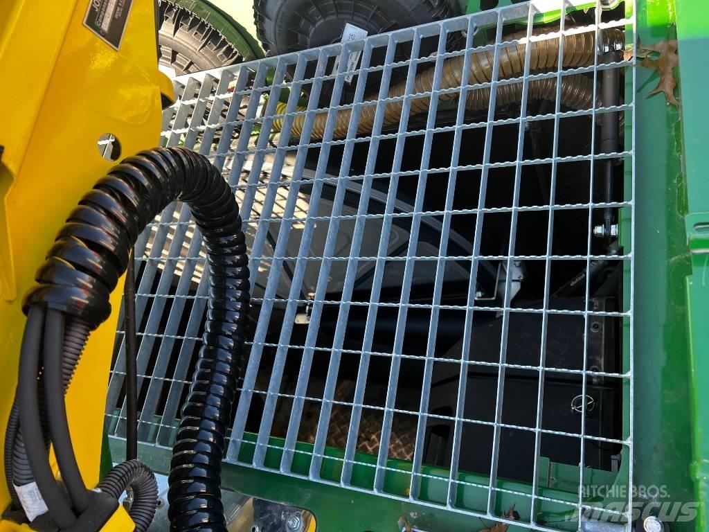 John Deere 9800i 自走式青贮饲料收割机