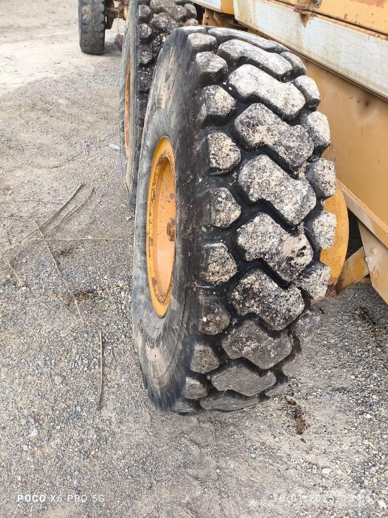 Dresser 830 平地机/推土机