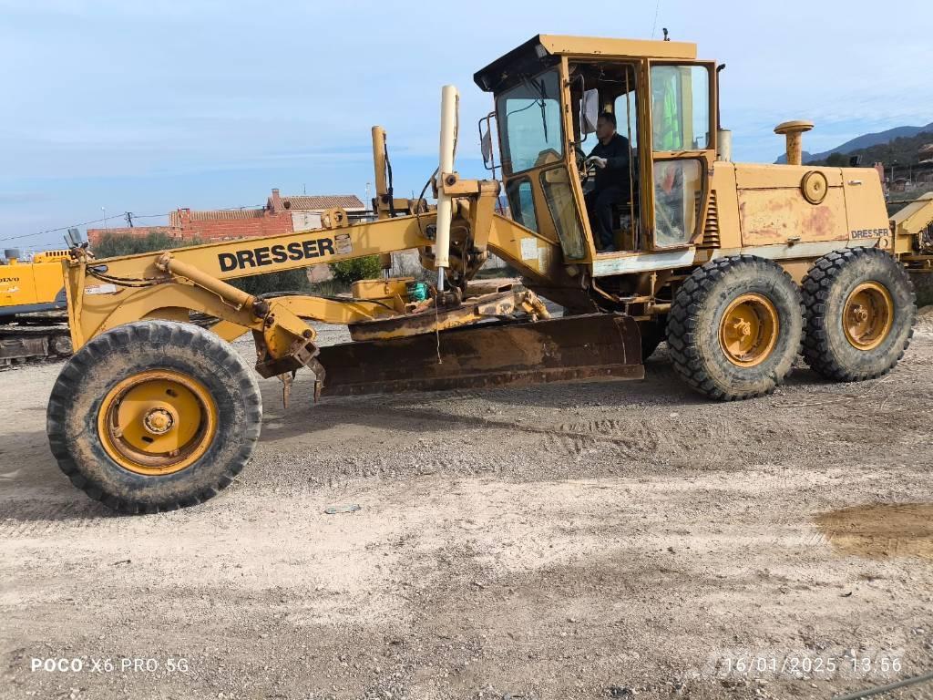 Dresser 830 平地机/推土机