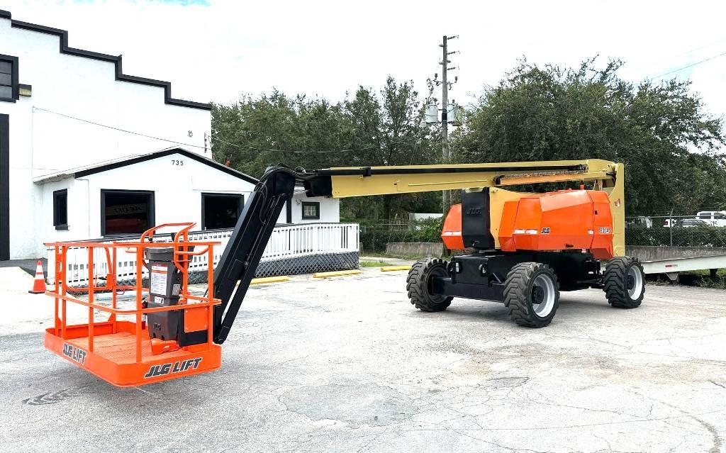 JLG 800 AJ 曲臂高空工作平台