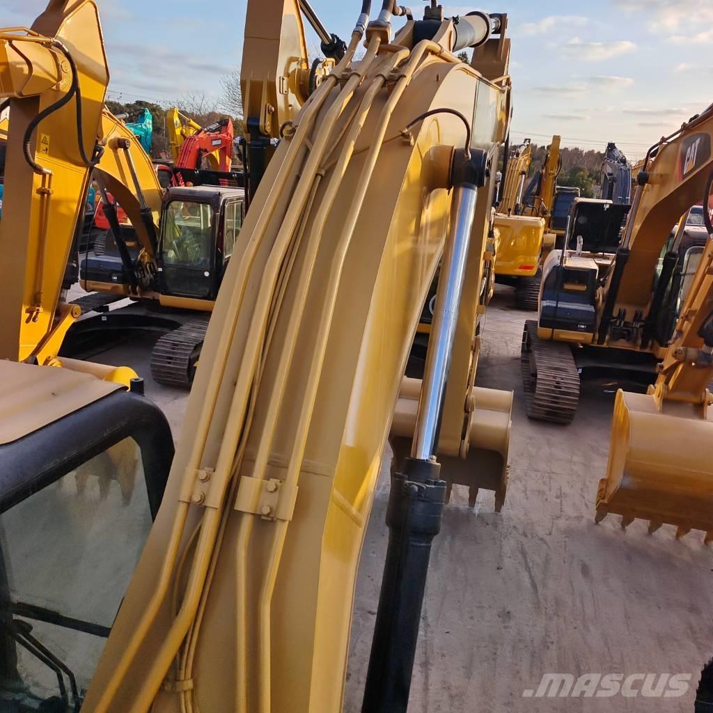 CAT 320 D 履带挖掘机