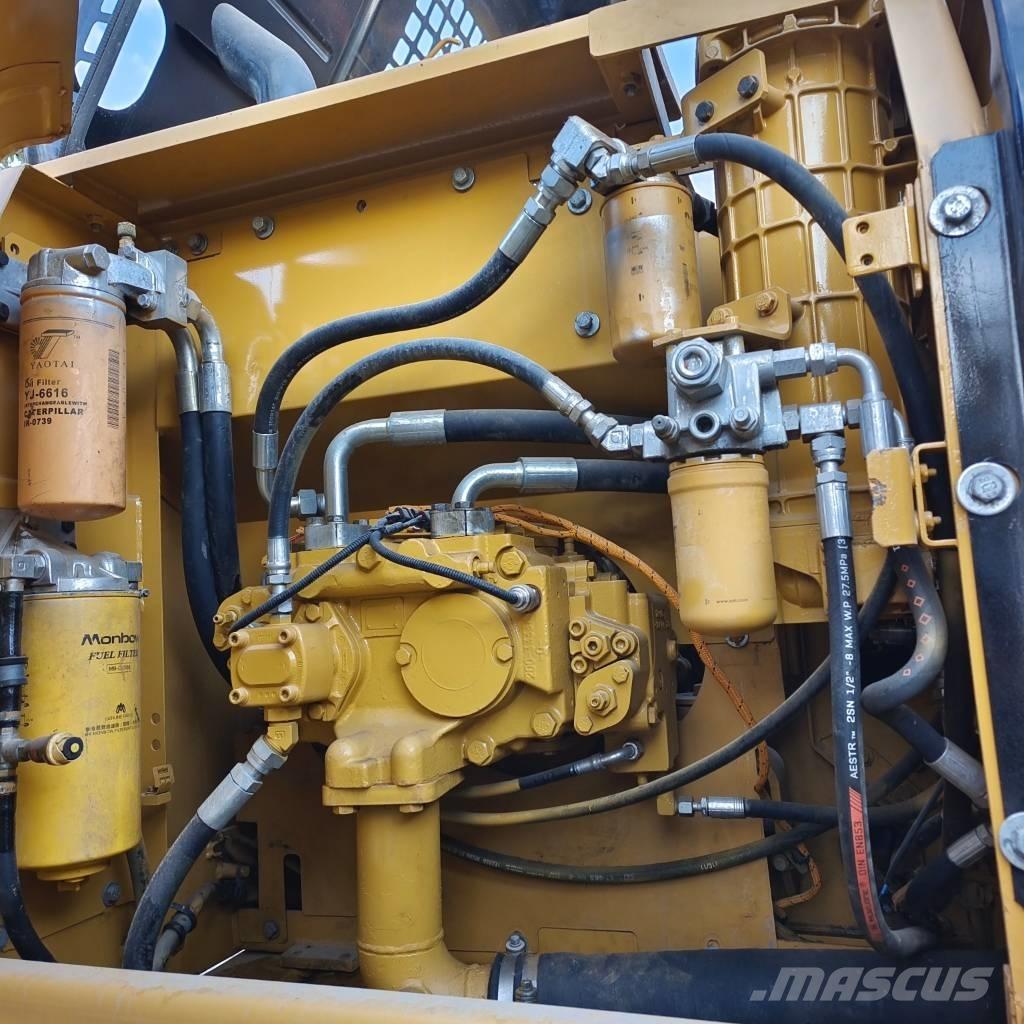 CAT 320 D 履带挖掘机