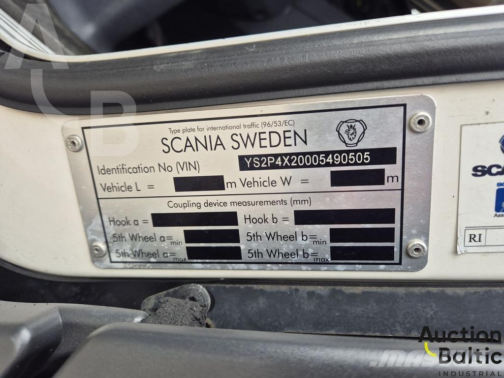 Scania P 450 平板车