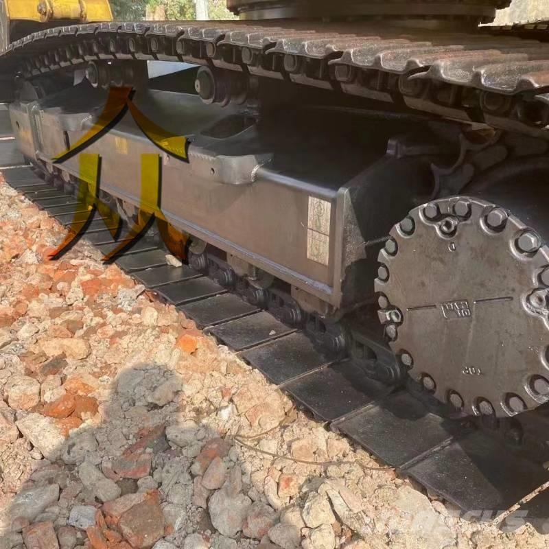 Komatsu PC 200 履带挖掘机