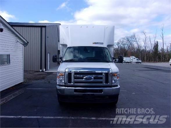 Ford E450 厢式货车