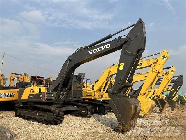 Volvo EC240 履带挖掘机