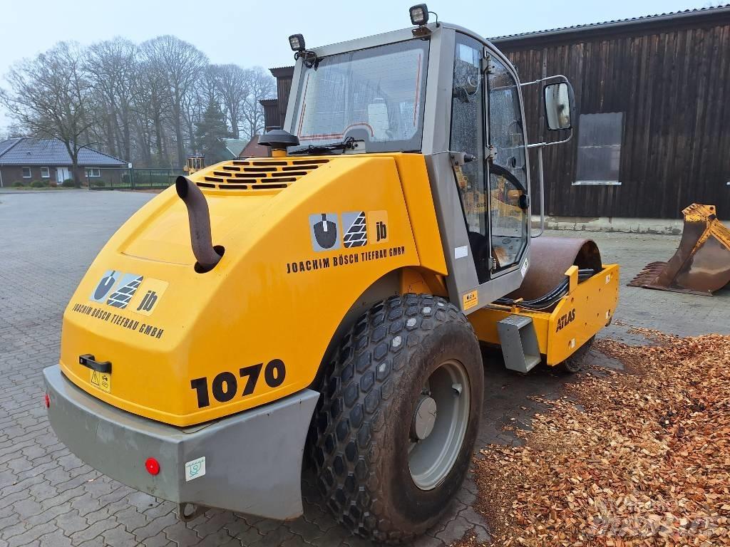 Atlas AW 1070 双轮压路机
