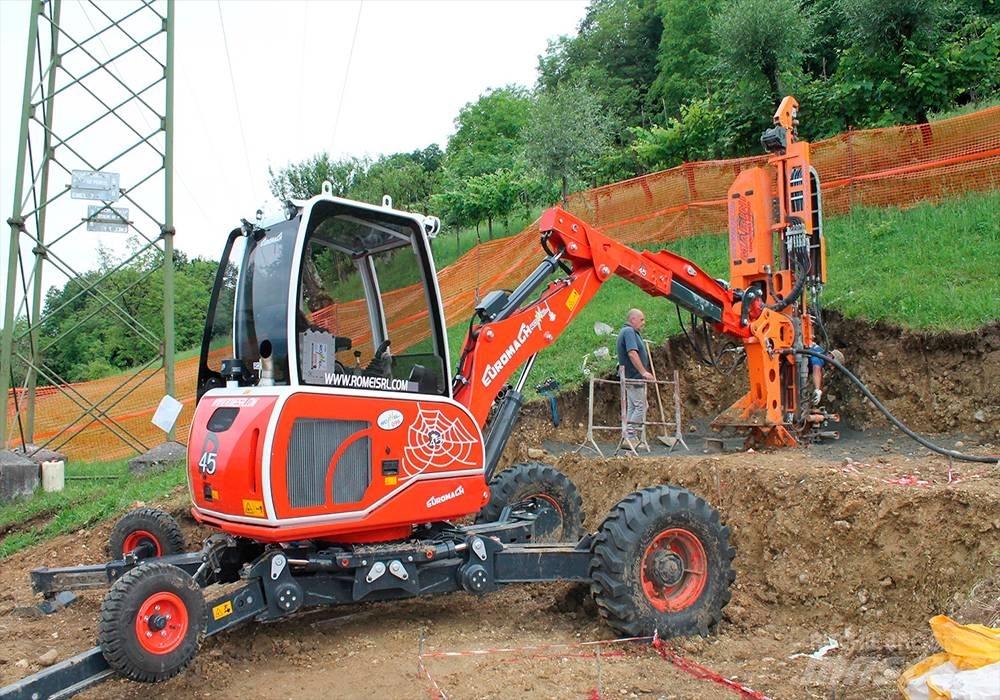 Euromach R45 水陆两栖挖掘机