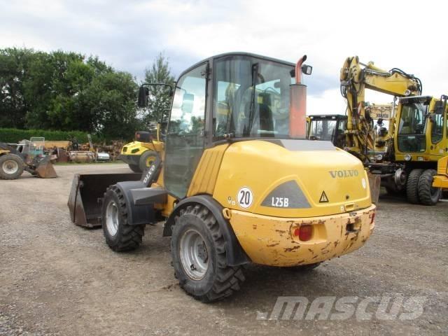 Volvo L 25 B 轮式装载机