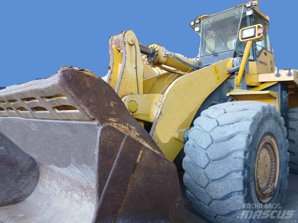 Komatsu WA 600 轮式装载机