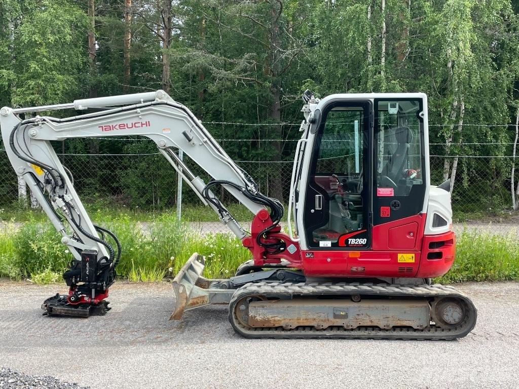 Takeuchi TB 260 小型挖掘机