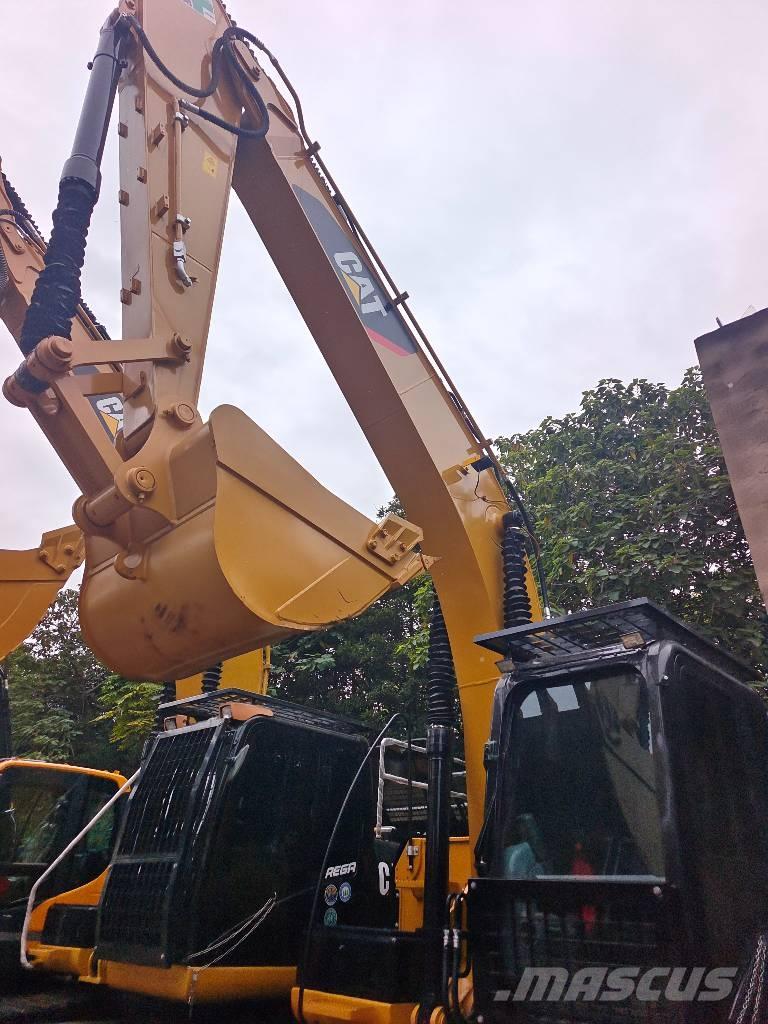 CAT 320 D 履带挖掘机