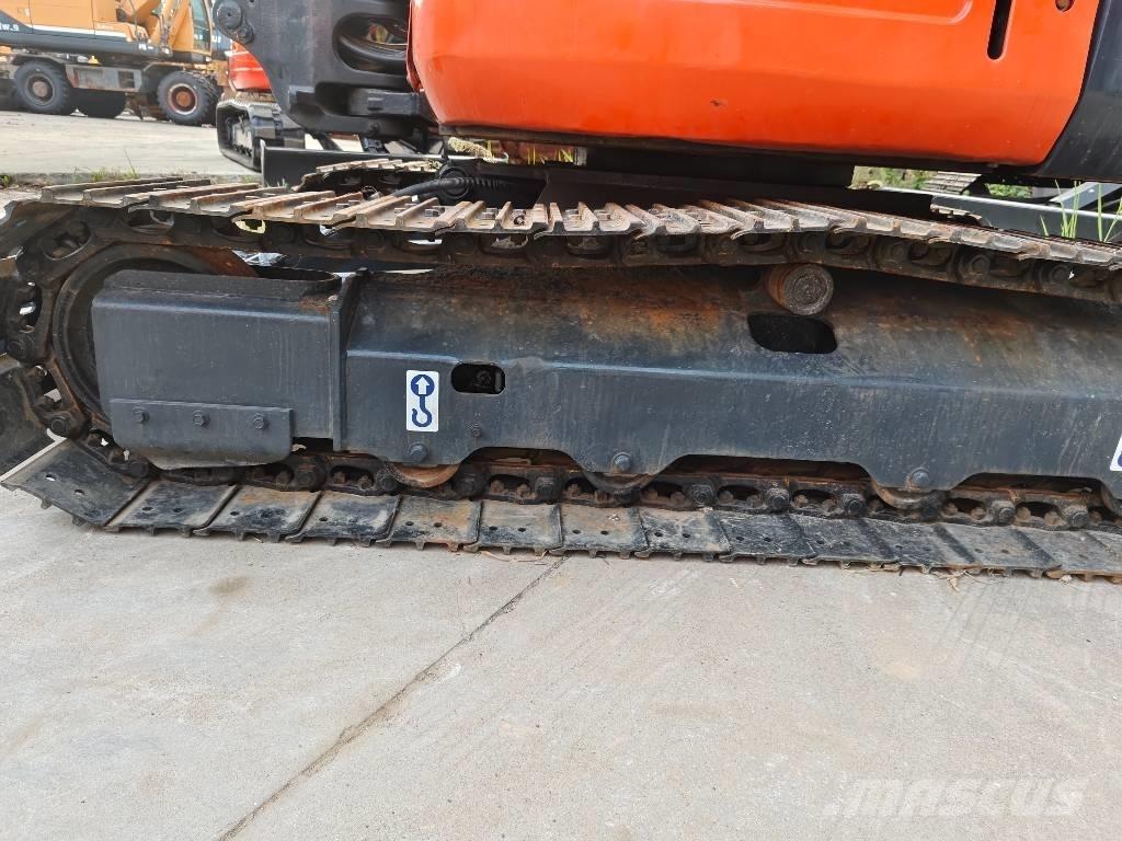 Kubota KX 155 小型挖掘机