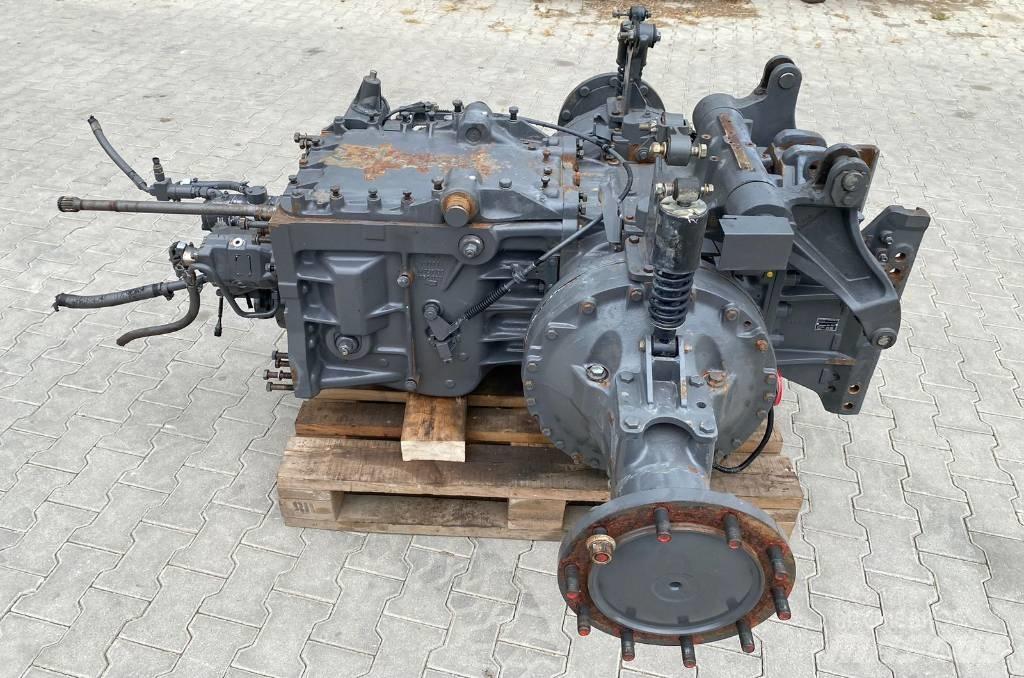 Fendt 820 REAR AXLE 传动装置