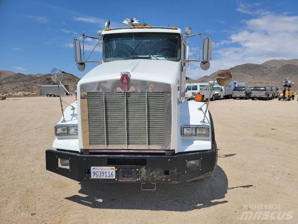 Kenworth T 800 牵引车
