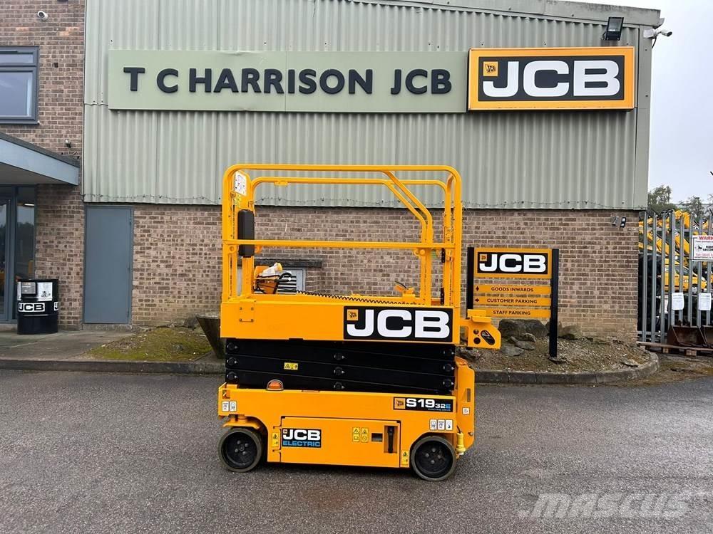 JCB S1932E 剪叉式升降机